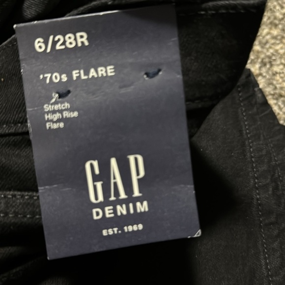 NWT! GAP Black Wash High Rise '70s Flare Jeans with Washwell - Multiple Sizes🩵 - Picture 11 of 16